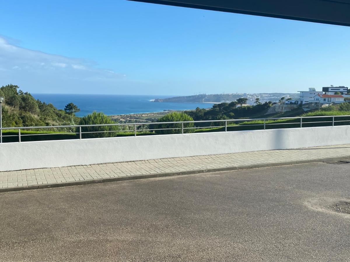 Villa With Views Over The Atlantic Ocean And Swimming Pool Famalicão
