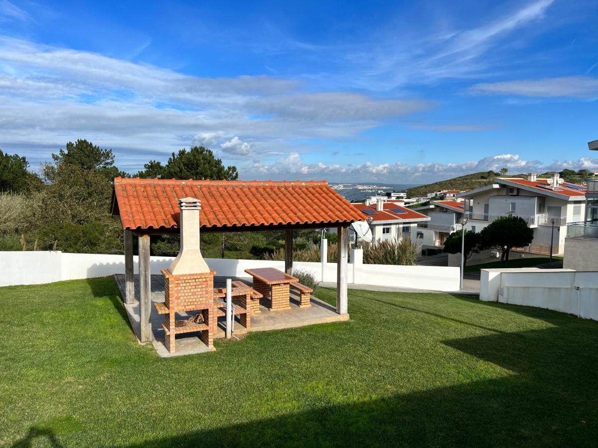 With Views Over The Atlantic Ocean And Swimming Pool Villa Famalicão